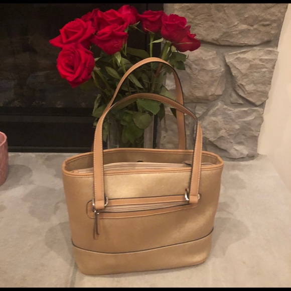 Giani Bernini Gold Tote - Picture 2 of 4